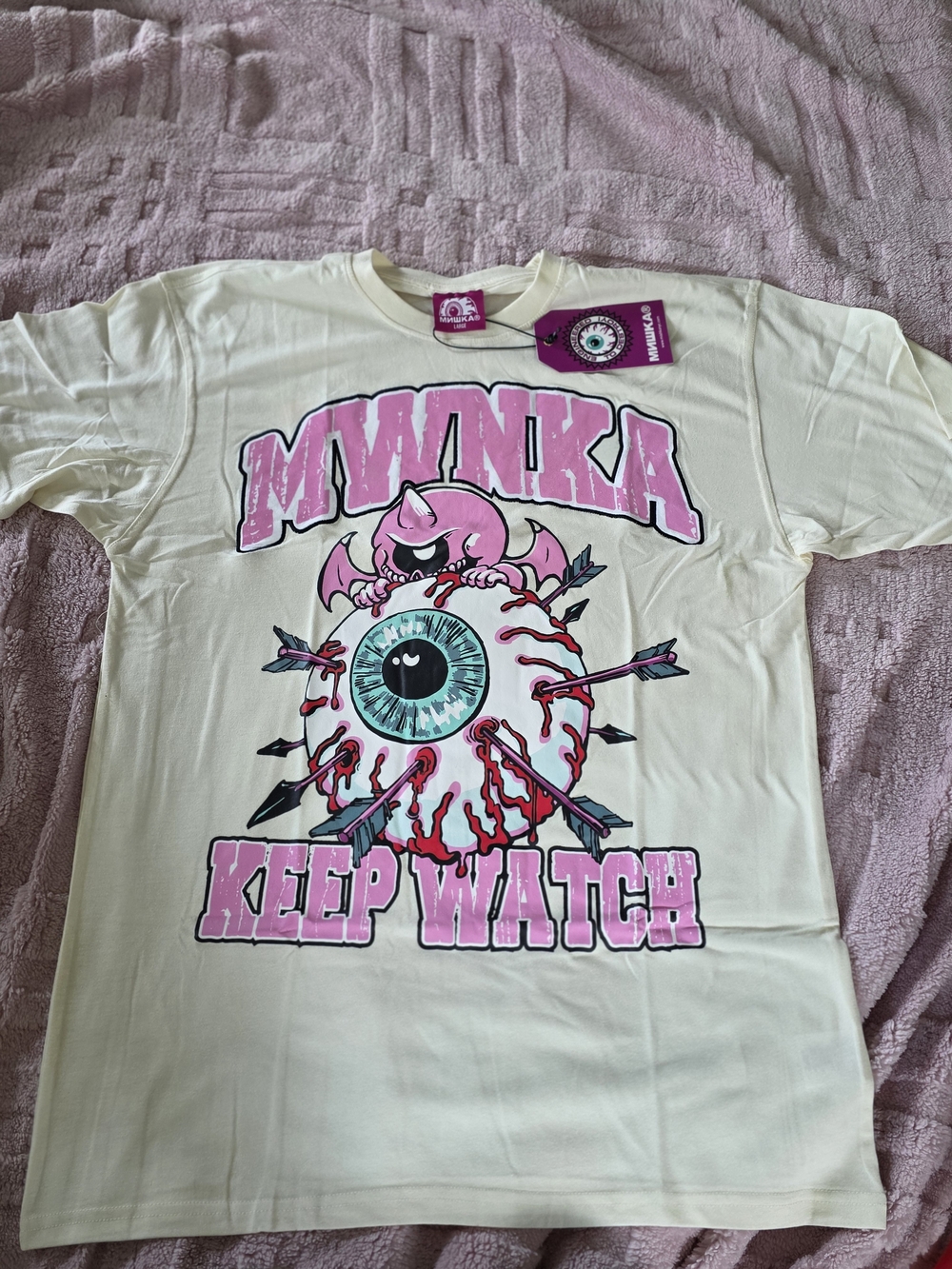 Keep Watch Graphic Tee - Cream with Pink Print